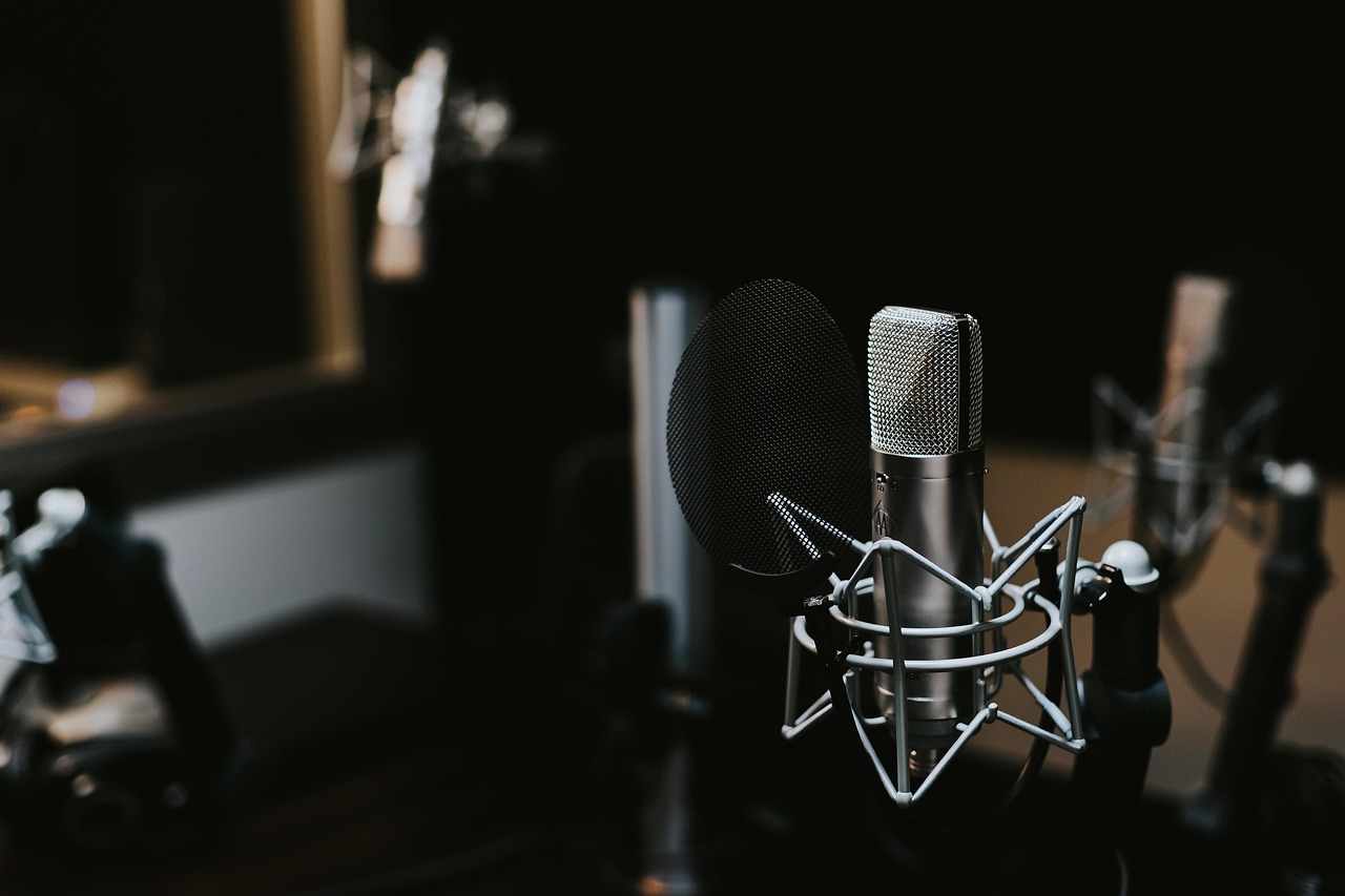 How Music Artists Can Earn Royalties